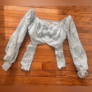 Altar’d state black and white crop blouse size small
